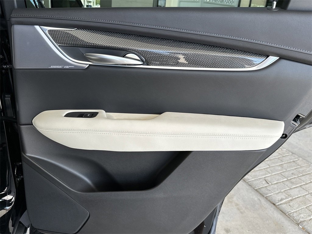 New 2025 Cadillac XT5 Sportv w/ Technology Package image 31