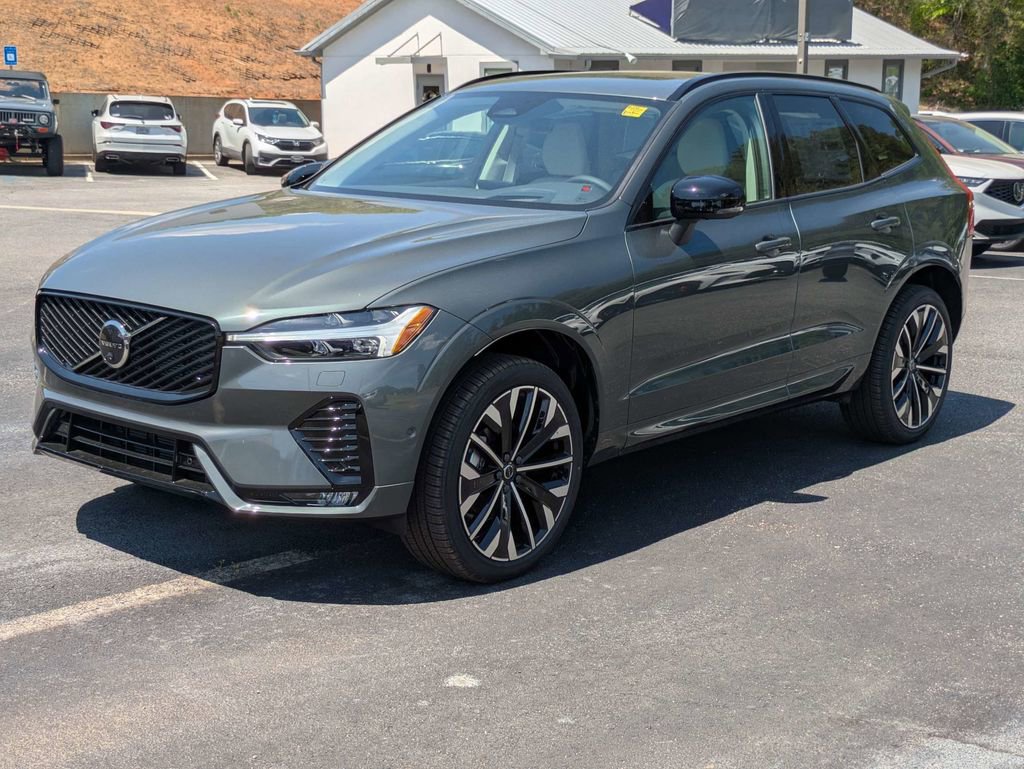 New 2026 Volvo XC60 B5 Ultra w/ Protection Package Premier AWD/4WD image 2