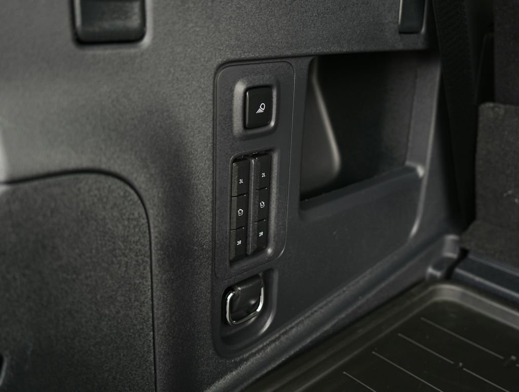 Used 2025 Lincoln Navigator Reserve AWD/4WD image 31