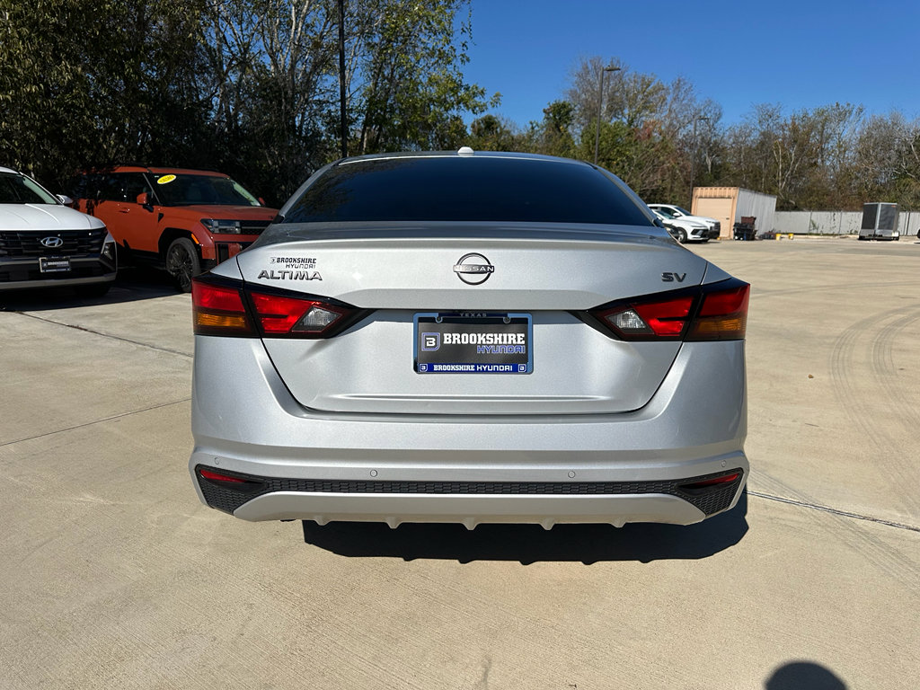 Used 2023 Nissan Altima 2.5 SV image 5