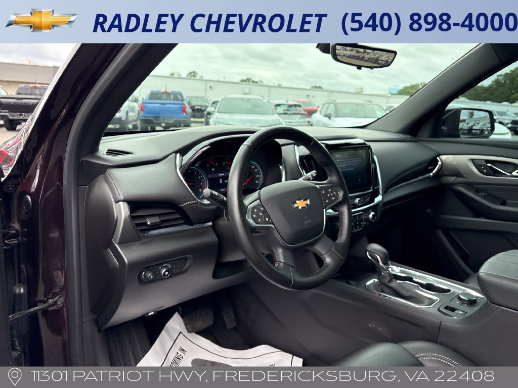 Certified 2023 Chevrolet Traverse LT w/ Rear Camera Mirror Package FWD image 4