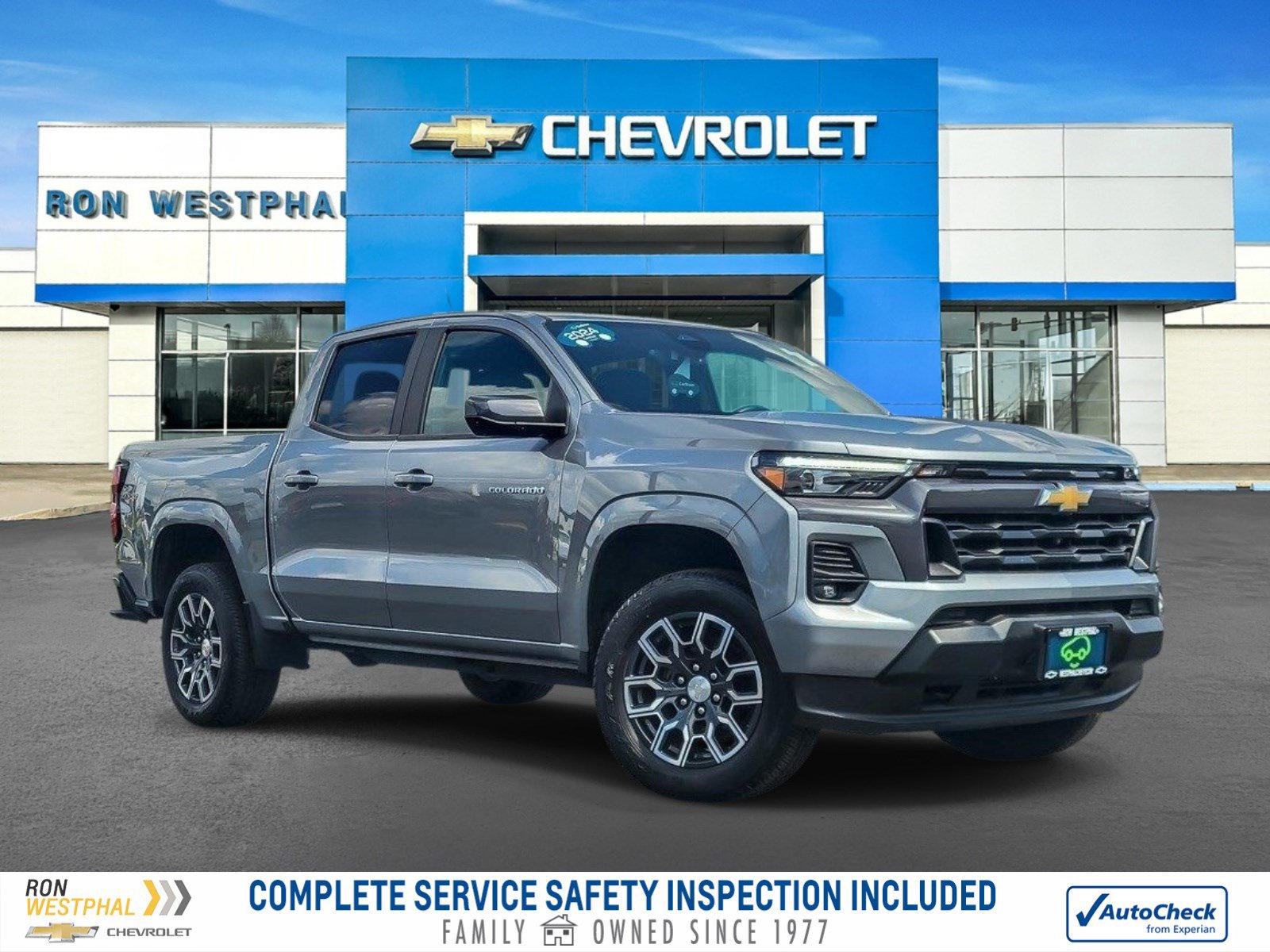 Certified 2024 Chevrolet Colorado LT w/ LT Convenience Package III AWD/4WD image 1