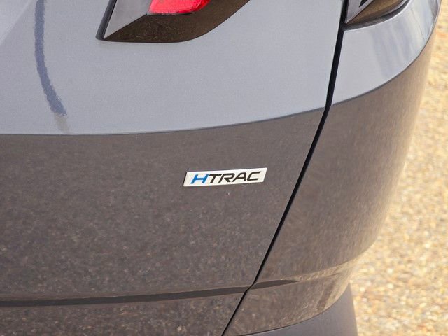 Certified 2025 Hyundai Tucson SE image 11