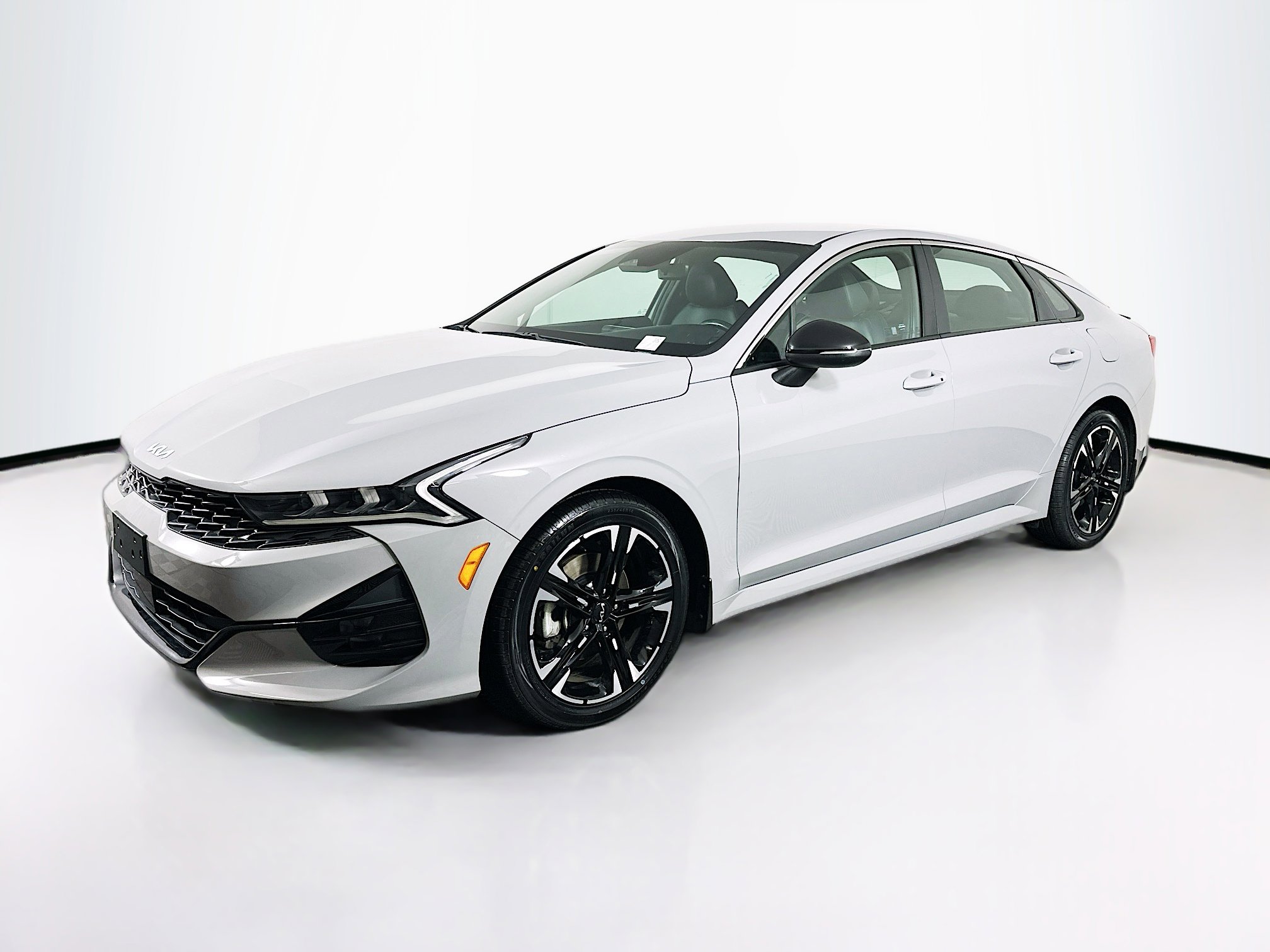 Used 2023 Kia K5 GT-Line w/ GT-Line Premium Package image 3