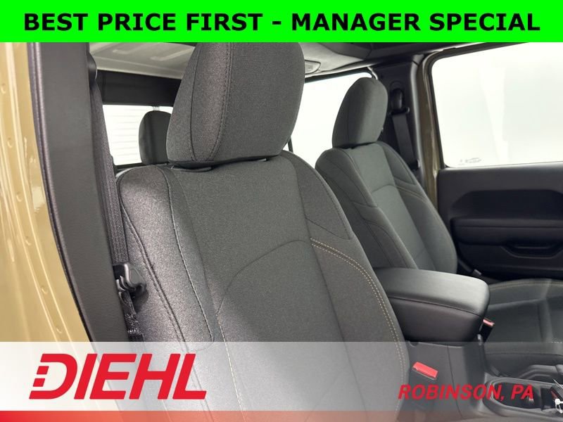 New 2026 Jeep Gladiator Sport AWD/4WD image 12