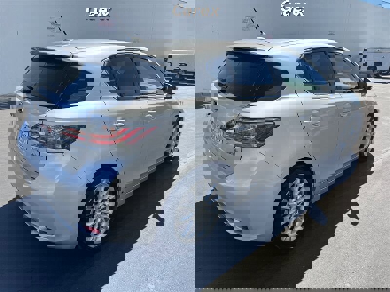 Used 2012 Lexus CT 200h image 11