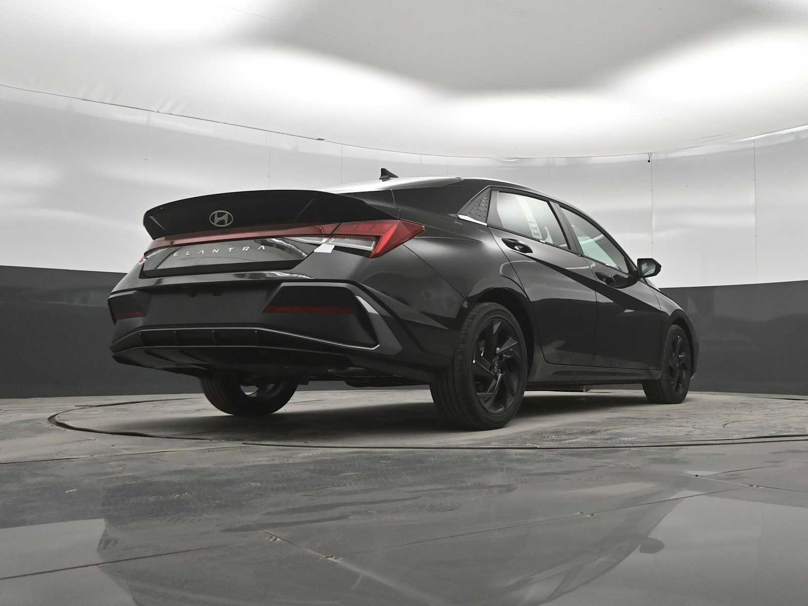 New 2026 Hyundai Elantra SEL Sport FWD image 35