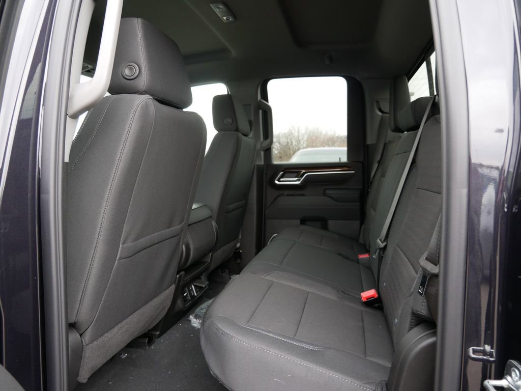 New 2026 GMC Sierra 2500 SLE w/ SLE Value Package; image 8
