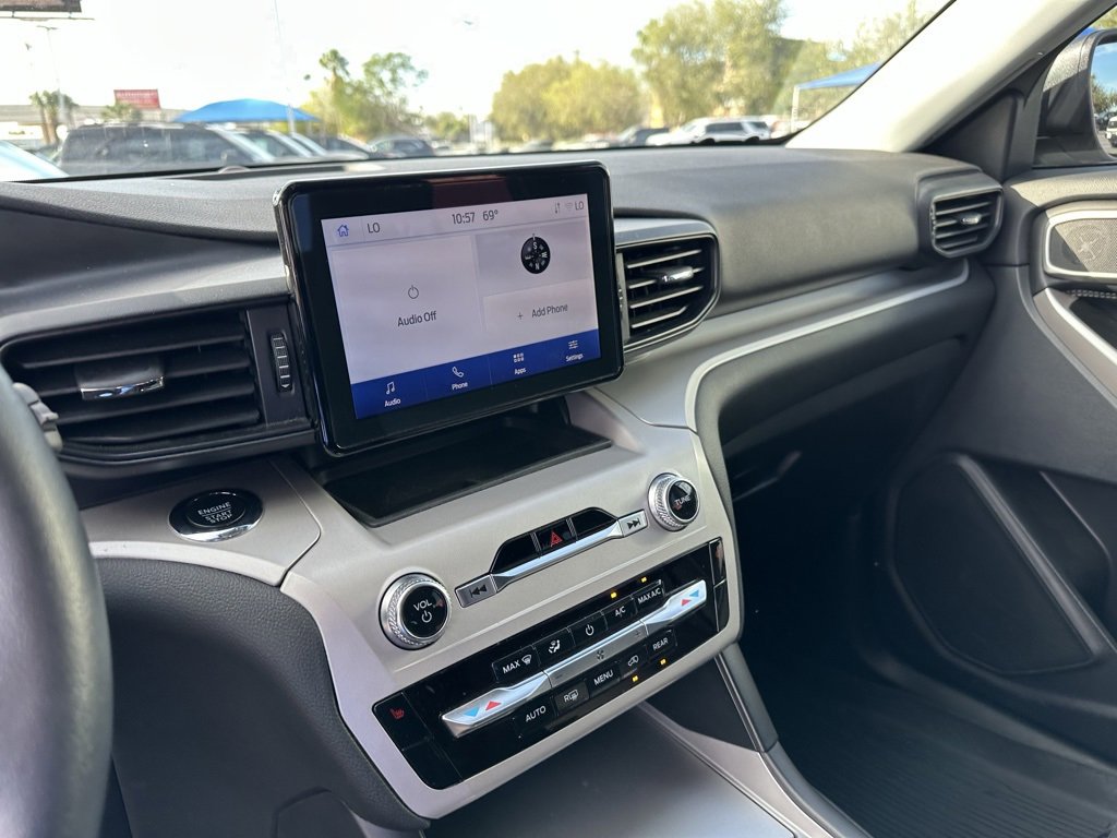 Used 2023 Ford Explorer XLT image 14