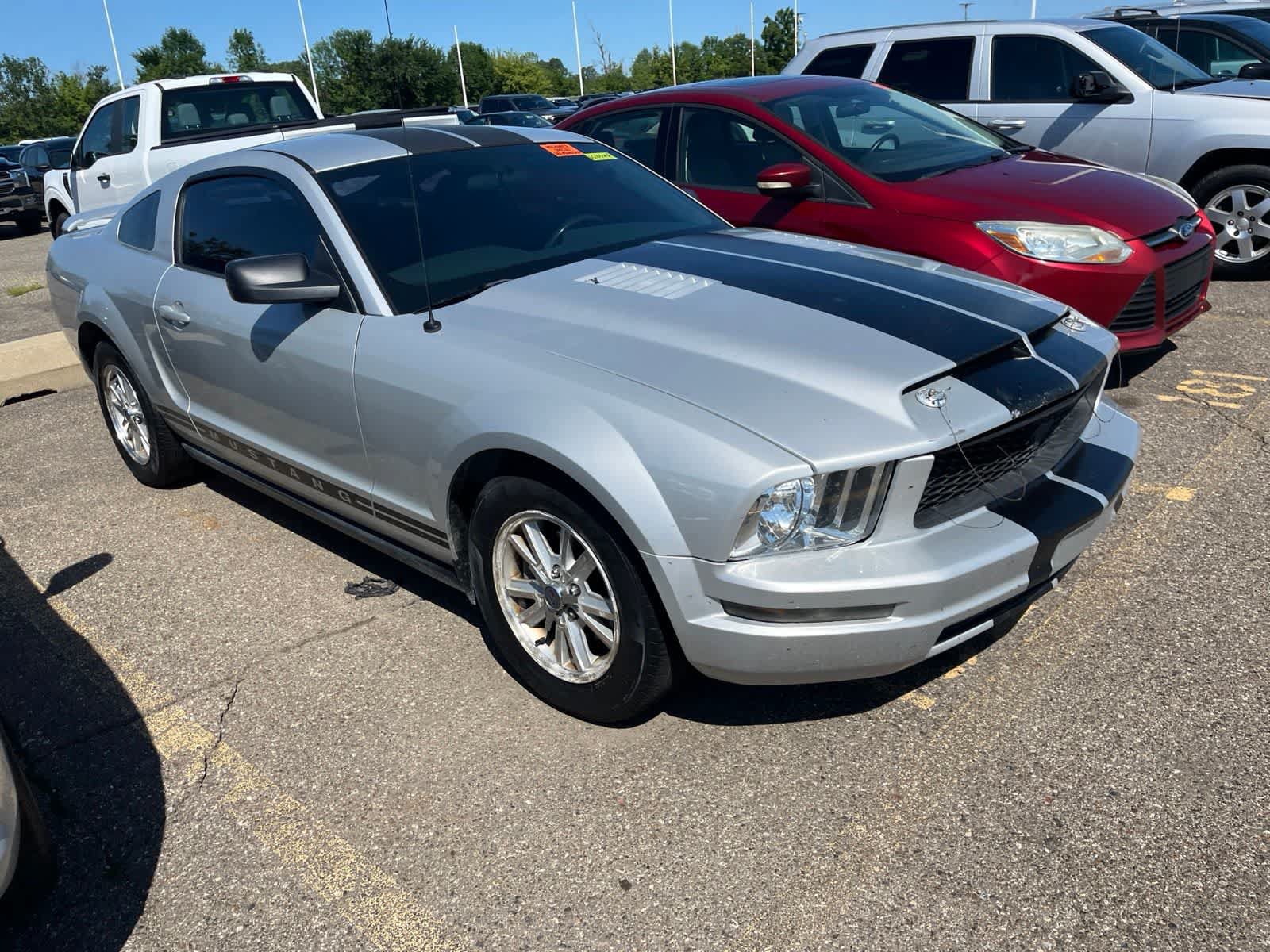 Used 2006 Ford Mustang Coupe RWD image 19