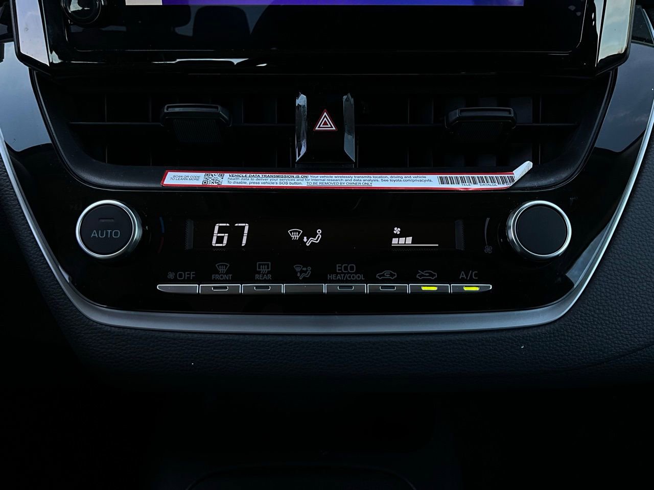 Used 2025 Toyota Corolla LE image 24