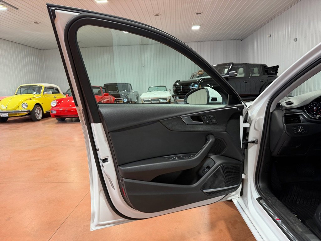 Used 2017 Audi A4 2.0T Premium Plus w/ Premium Plus Package image 10