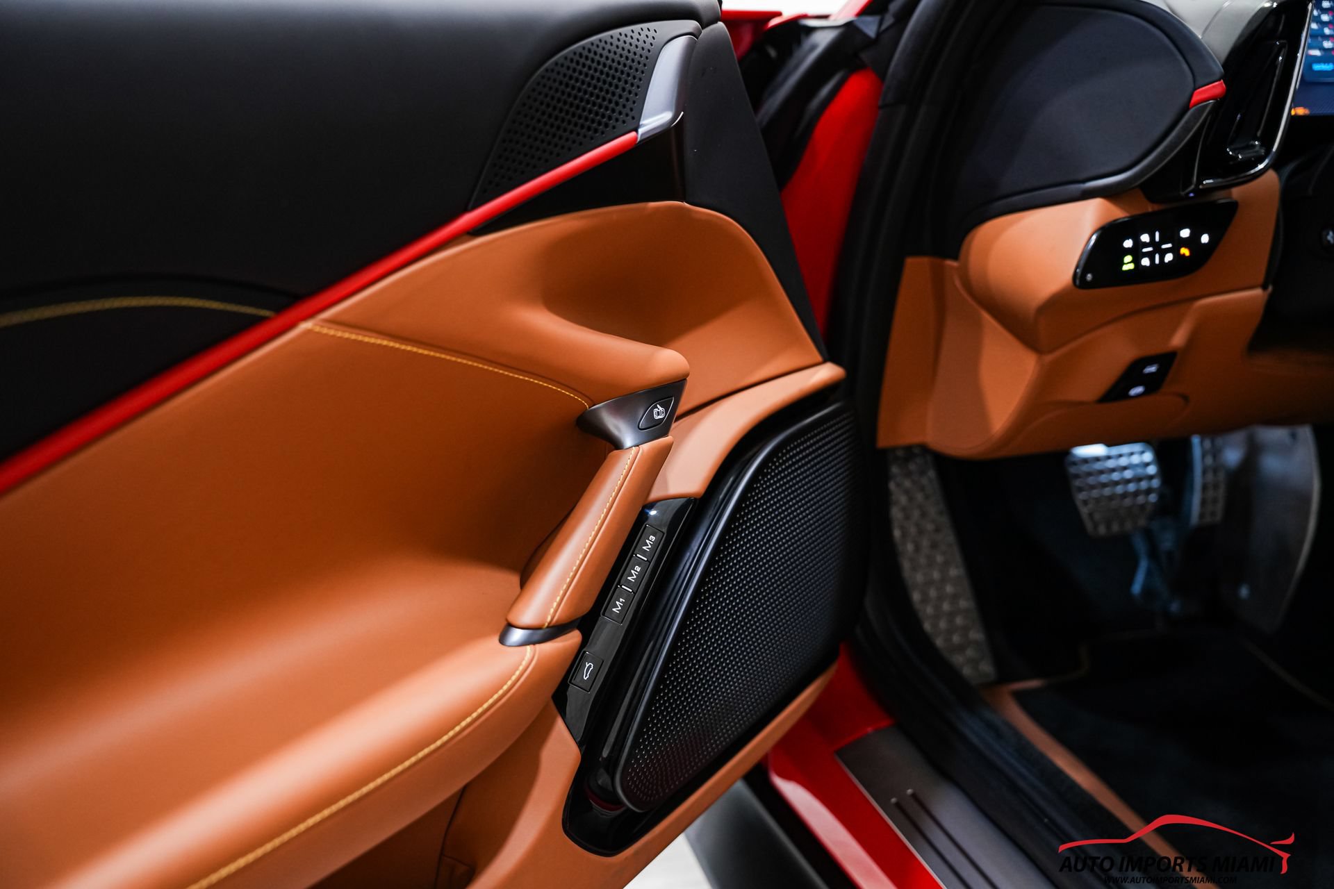 Used 2022 Ferrari Roma RWD image 41
