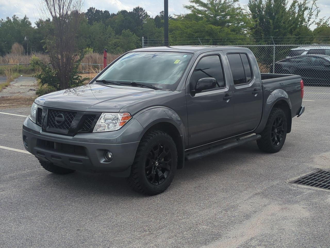 Certified 2021 Nissan Frontier SV w/ Midnight Edition Floor Mats AWD/4WD image 8