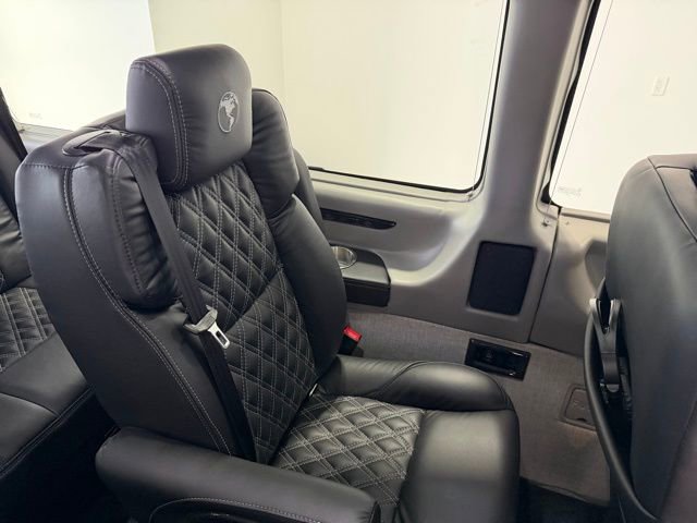 New 2026 Chevrolet Express 2500 Extended image 39