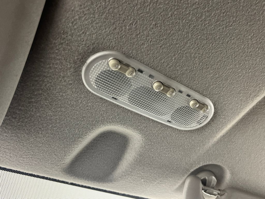 Used 2015 Nissan NV200 SV w/ Exterior Appearance Package image 25