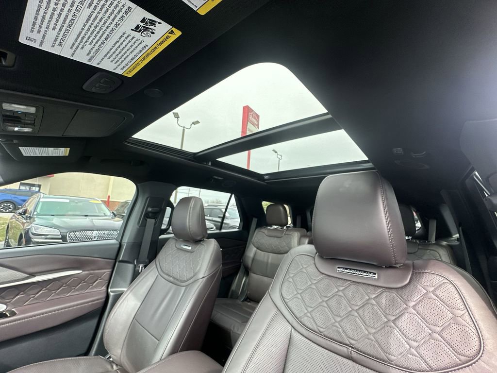 Used 2025 Ford Explorer Platinum w/ Ultimate Package image 22