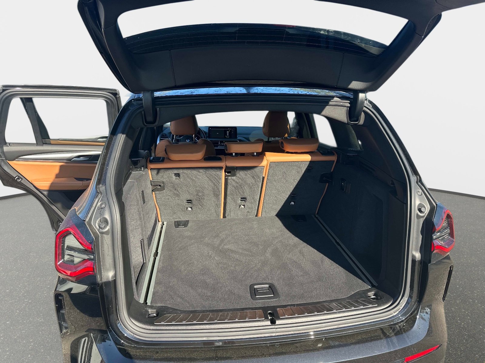 Used 2022 BMW X3 sDrive30i w/ M Sport Package 2 image 11