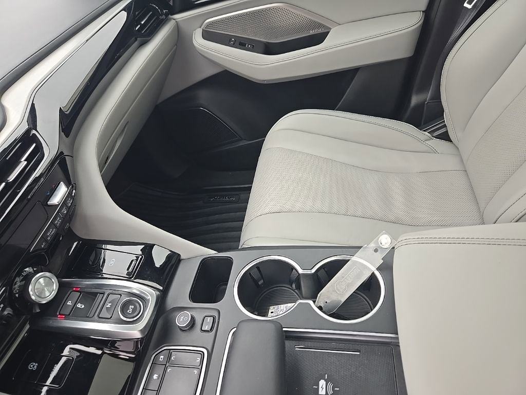 Certified 2024 Acura MDX SH-AWD w/ Technology Package image 24