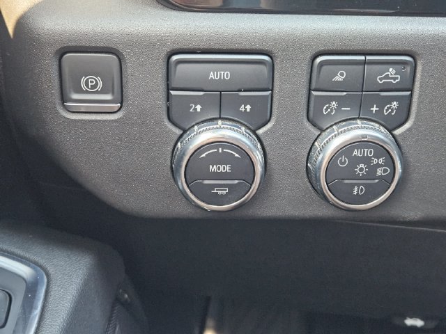 Used 2024 GMC Sierra 1500 SLT AWD/4WD image 22