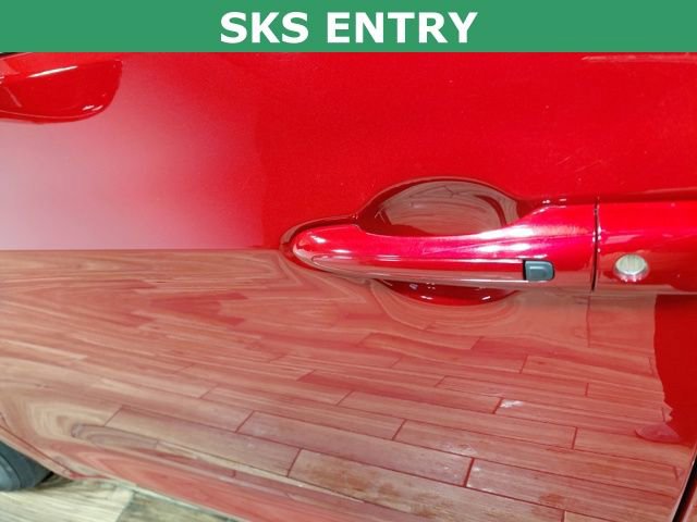 Used 2025 Chrysler Pacifica Select image 14