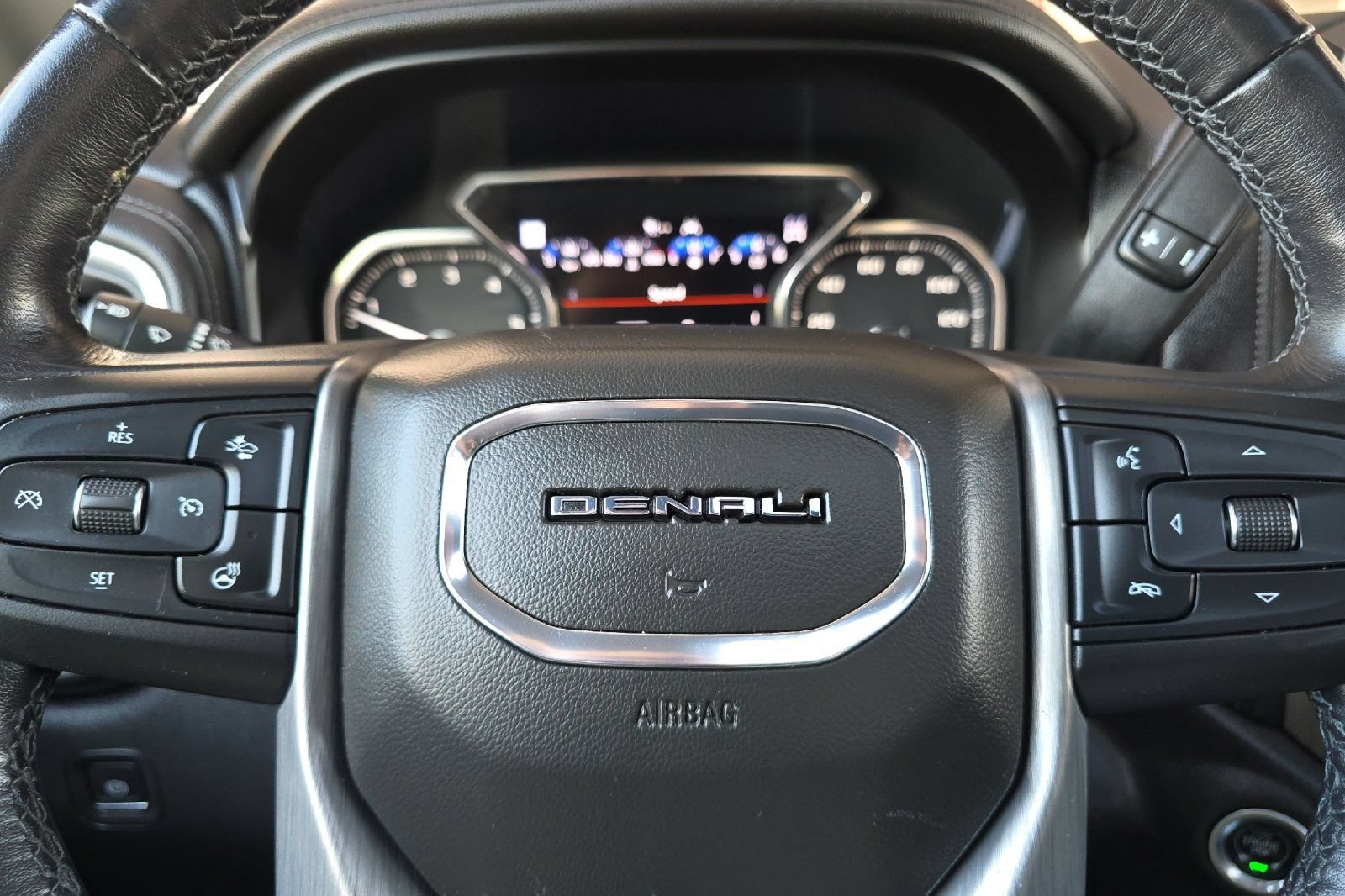 Used 2020 GMC Sierra 1500 Denali w/ Denali Ultimate Package AWD/4WD image 23