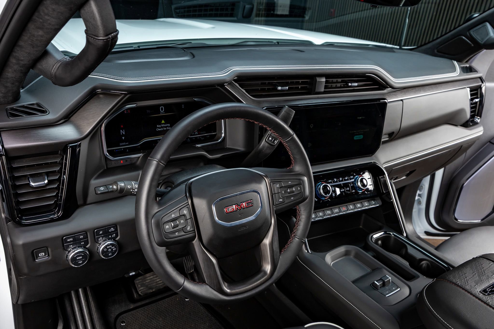 Used 2025 GMC Sierra 2500 AT4X image 17