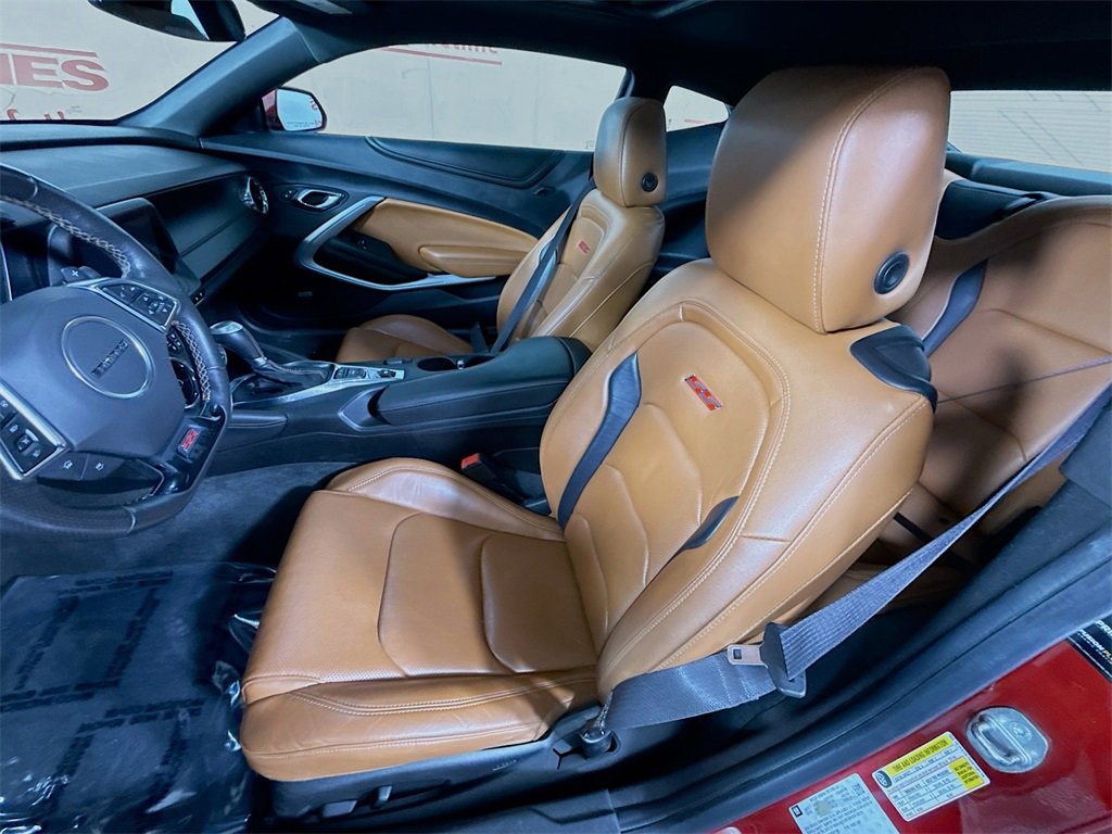 Used 2016 Chevrolet Camaro SS image 27