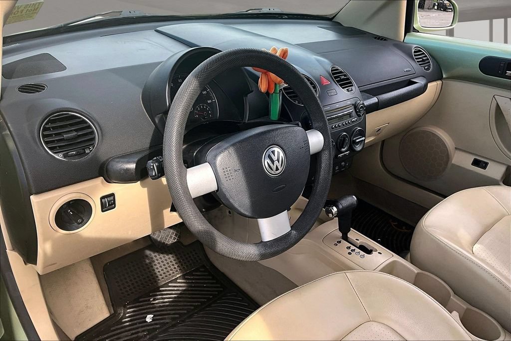 Used 2007 Volkswagen Beetle Convertible w/ Package 1 FWD image 15