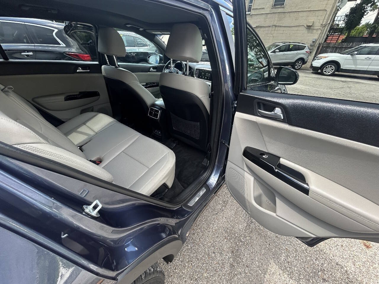 Used 2020 Kia Sportage S w/ S Premium Package FWD image 8