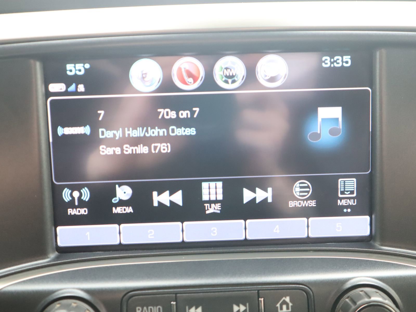 Used 2018 Chevrolet Silverado 1500 High Country AWD/4WD image 42