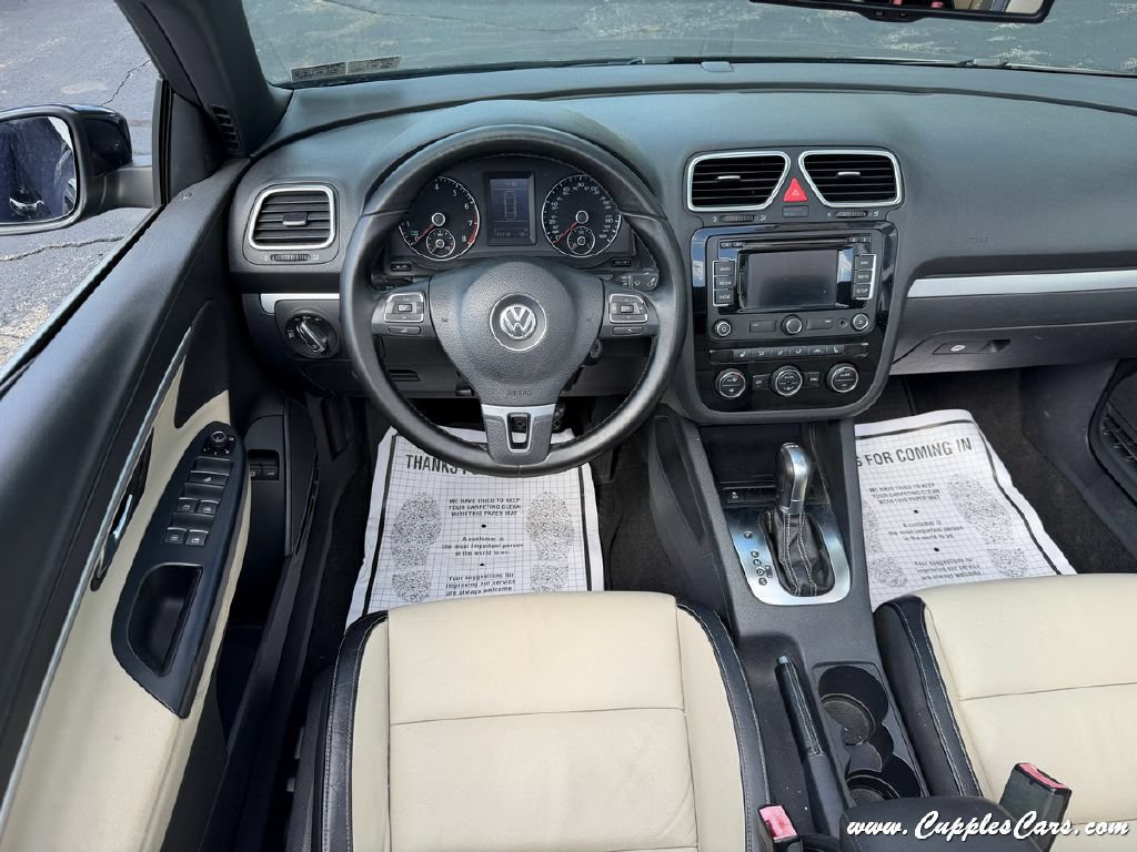 Used 2015 Volkswagen Eos Final Edition FWD image 22