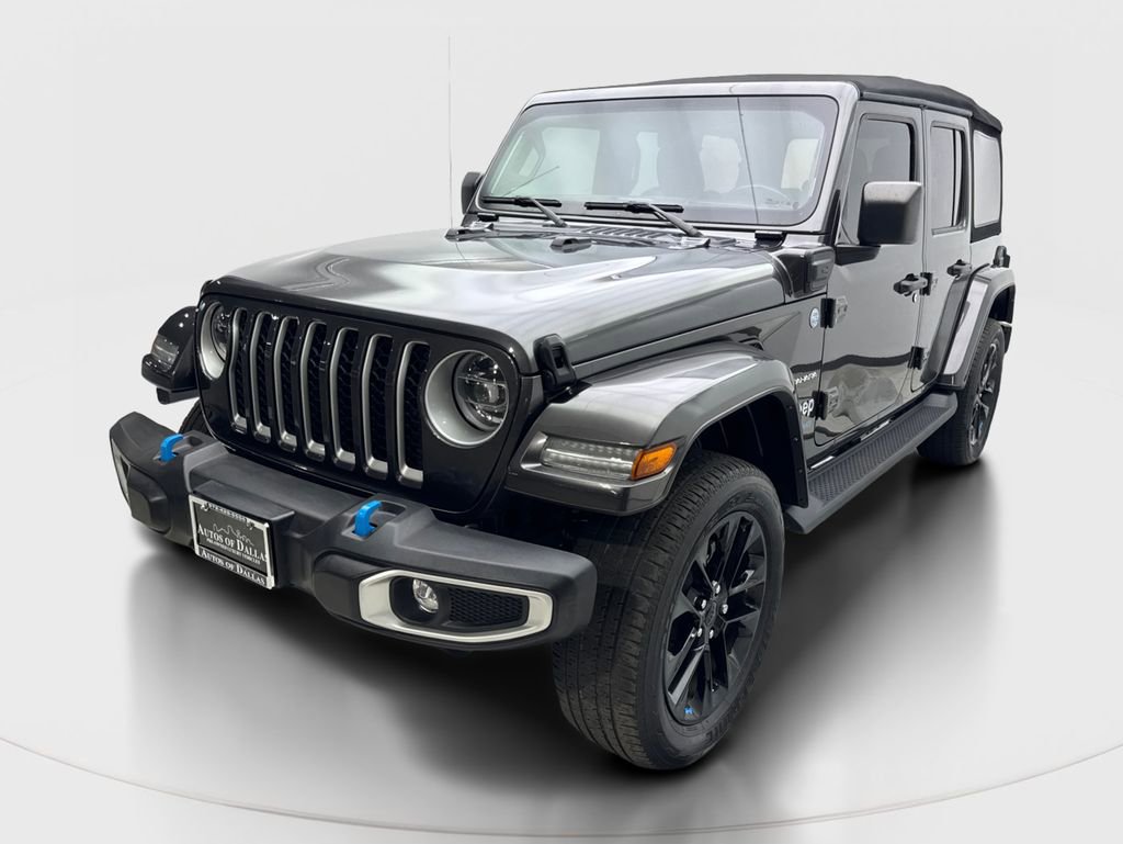 Used 2022 Jeep Wrangler Unlimited Sahara w/ Cold Weather Group image 2