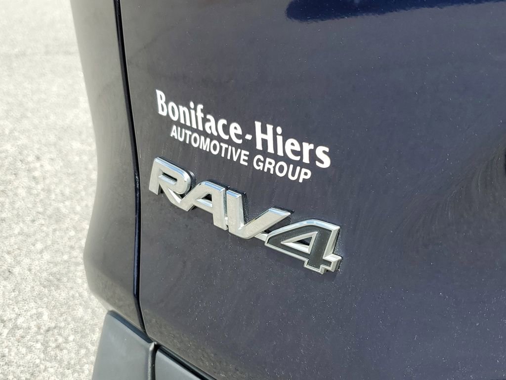 Used 2019 Toyota RAV4 XLE FWD image 7
