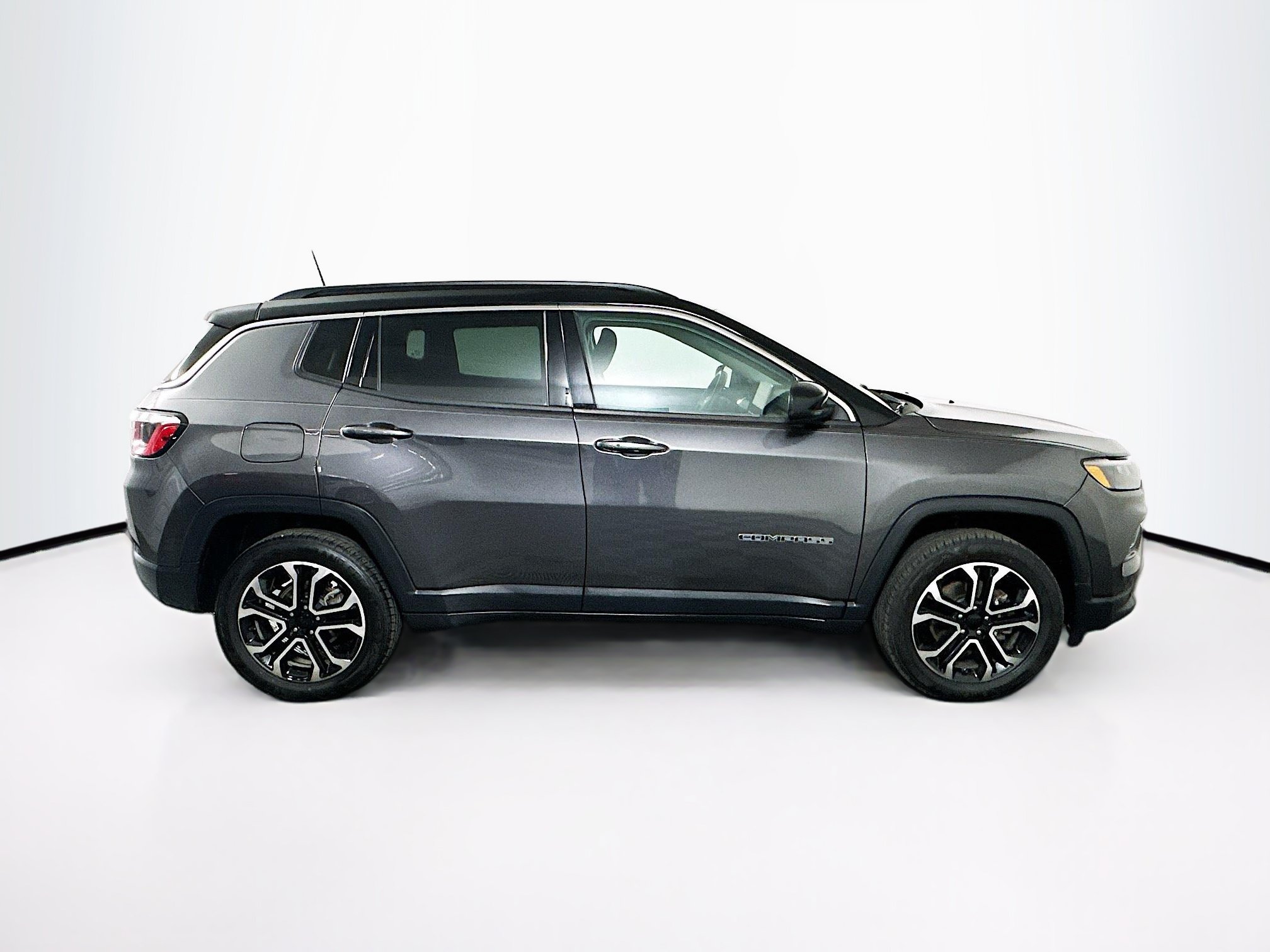 Used 2022 Jeep Compass Limited AWD/4WD image 10