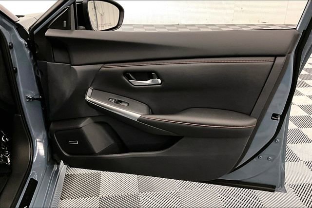 New 2025 Nissan Sentra SR w/ SR Premium Package image 35