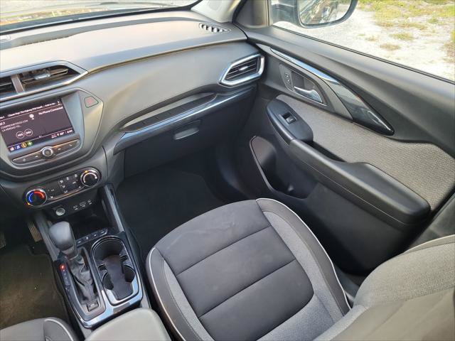 Used 2023 Chevrolet TrailBlazer LT AWD/4WD image 13