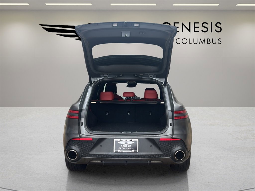 Used 2023 Genesis GV70 2.5T w/ Sport Prestige Package image 9