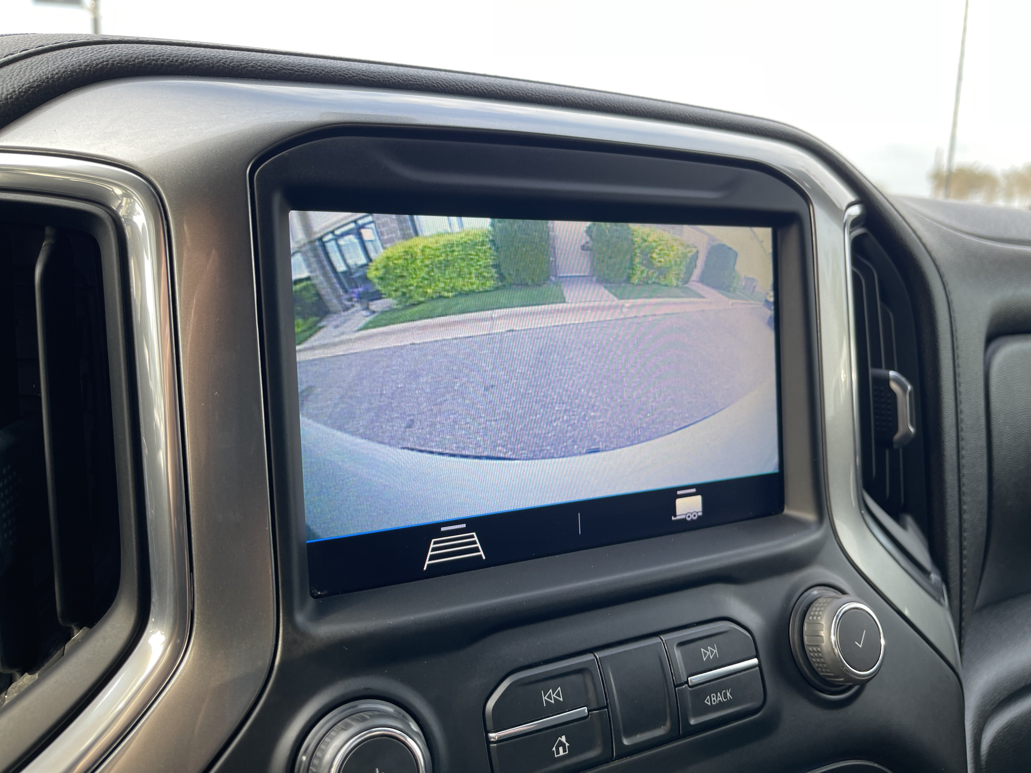 Used 2020 Chevrolet Silverado 1500 LT w/ True North Edition AWD/4WD image 19