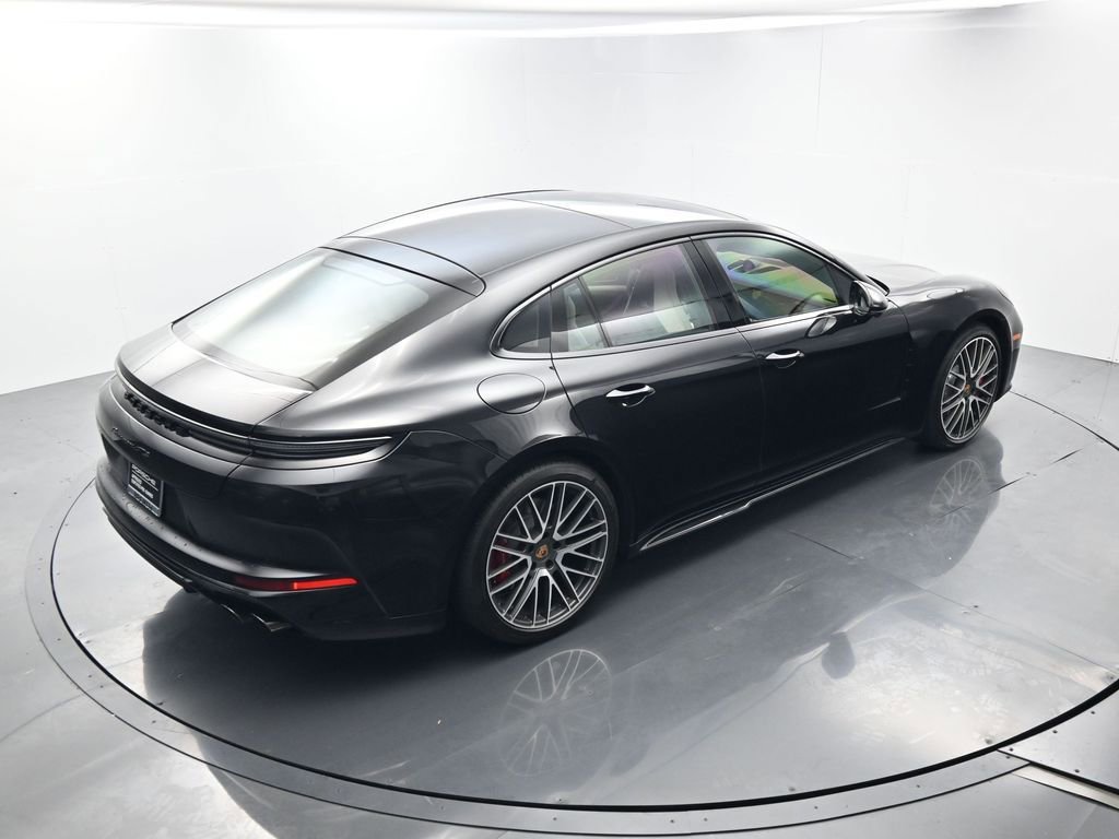 Certified 2026 Porsche Panamera GTS image 39