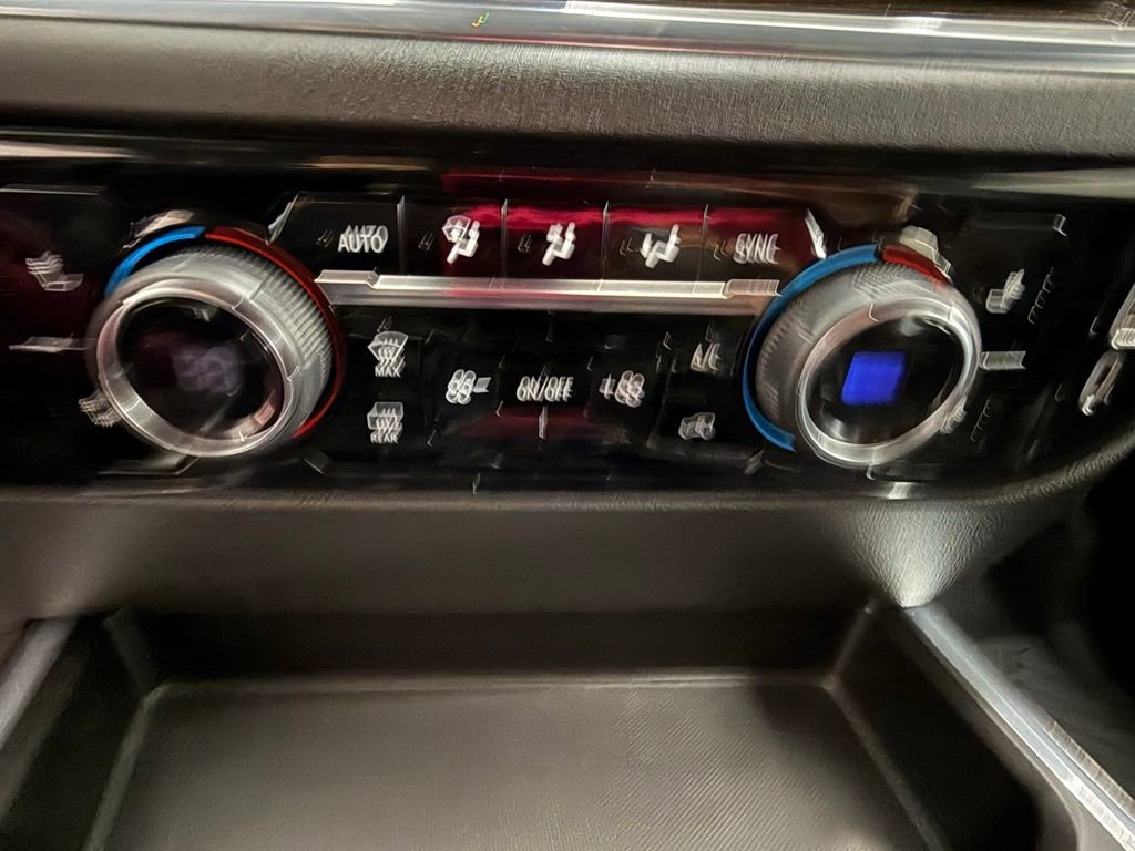 Used 2024 Chevrolet Silverado 1500 LT image 12