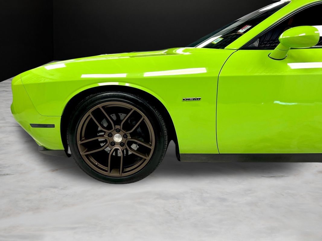 Used 2015 Dodge Challenger R/T Plus RWD image 40