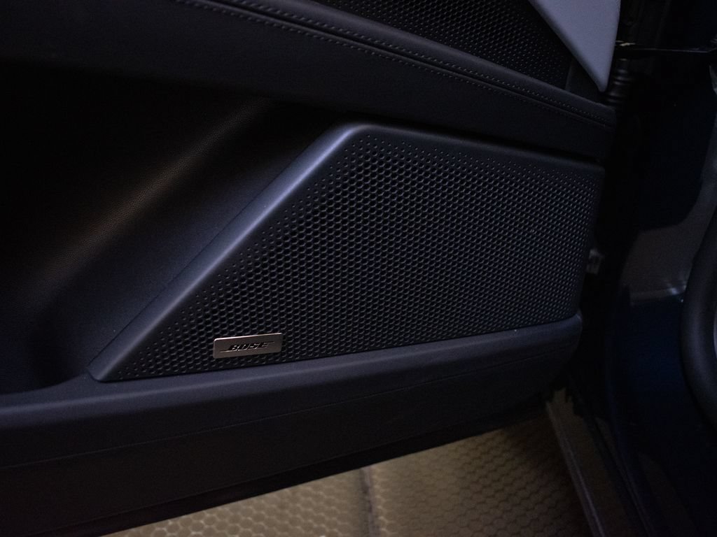 New 2026 Porsche Cayenne Electric AWD/4WD image 21