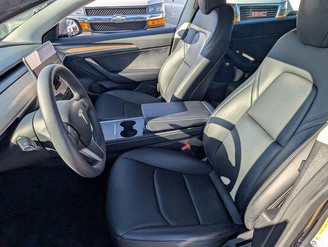 Used 2023 Tesla Model 3 Standard Range RWD image 5