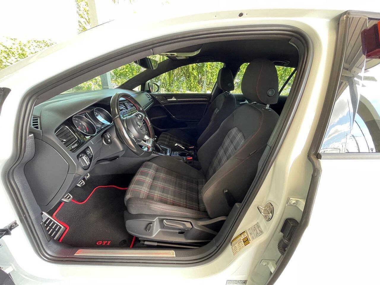 Used 2020 Volkswagen GTI S FWD image 7