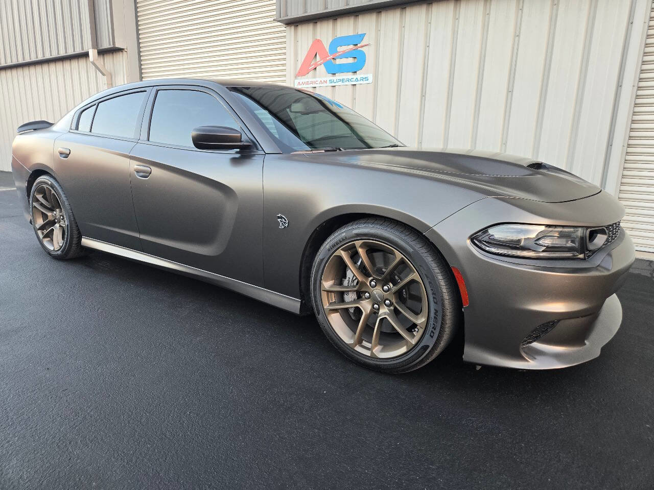 Used 2019 Dodge Charger SRT Hellcat w/ Navigation & Travel Group RWD image 12