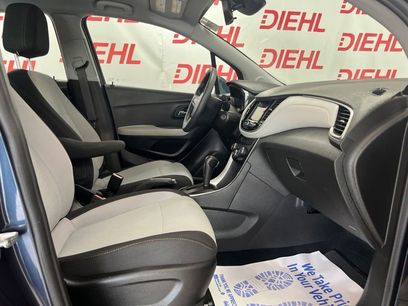 Used 2019 Chevrolet Trax LS FWD image 12