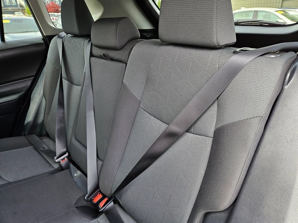 Used 2025 Toyota RAV4 XLE AWD/4WD image 19