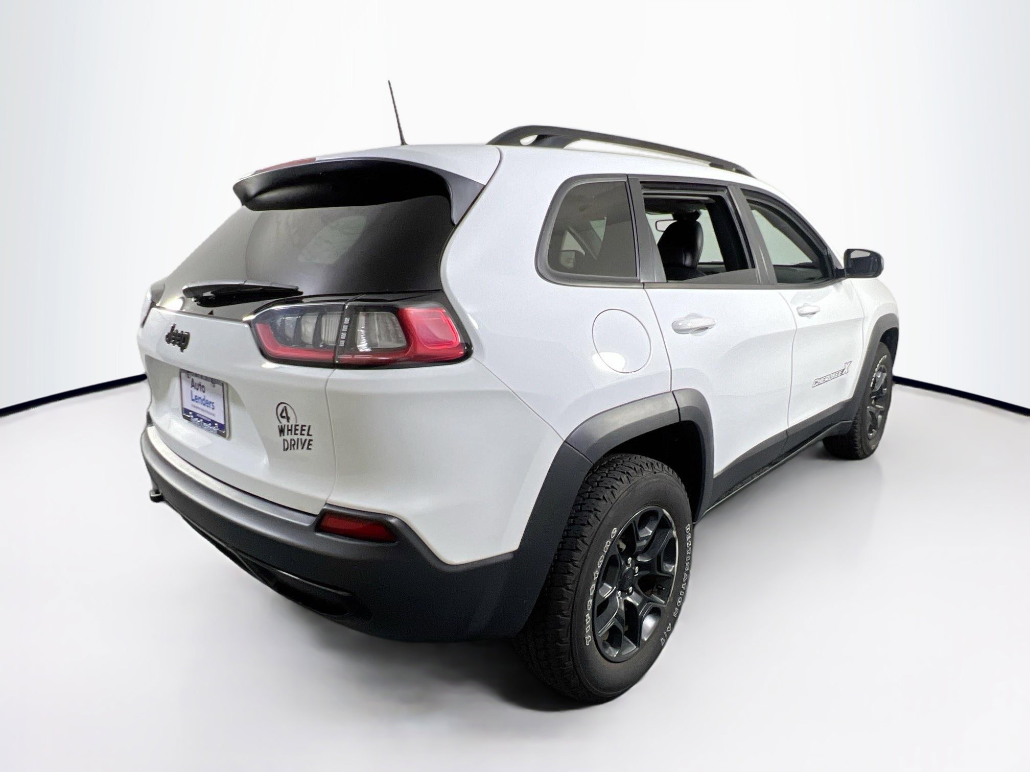 Used 2022 Jeep Cherokee Latitude image 5