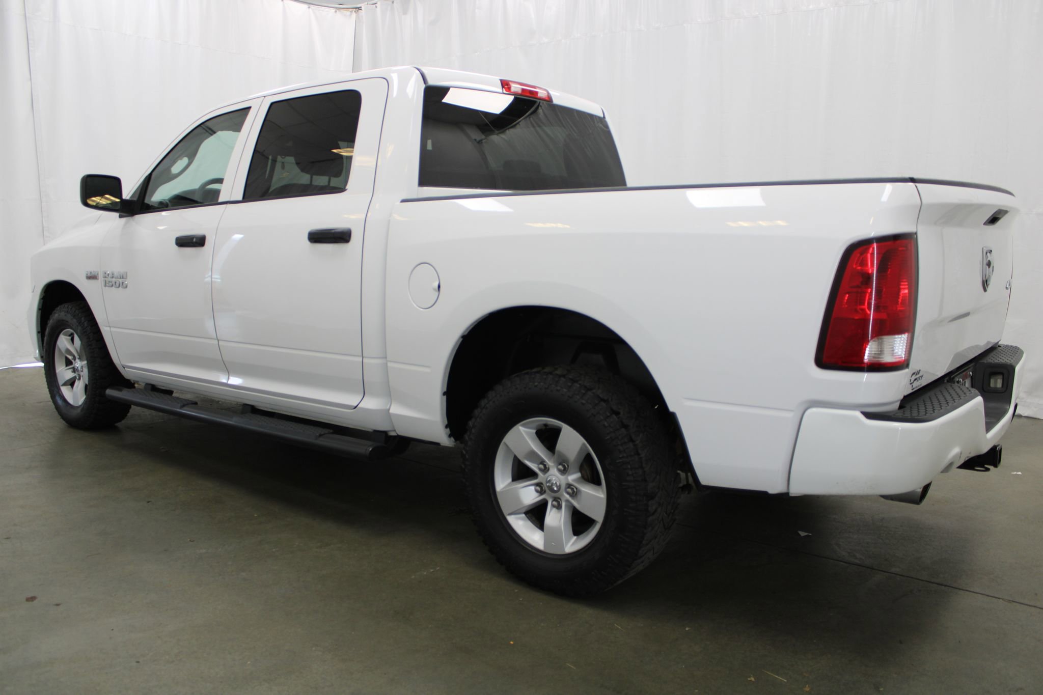 Used 2017 RAM 1500 Express image 7